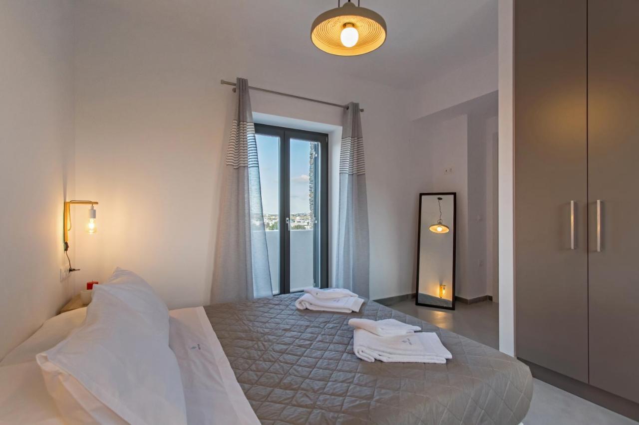 Vastblue Of Paros Aparthotel Ambelas Exteriör bild